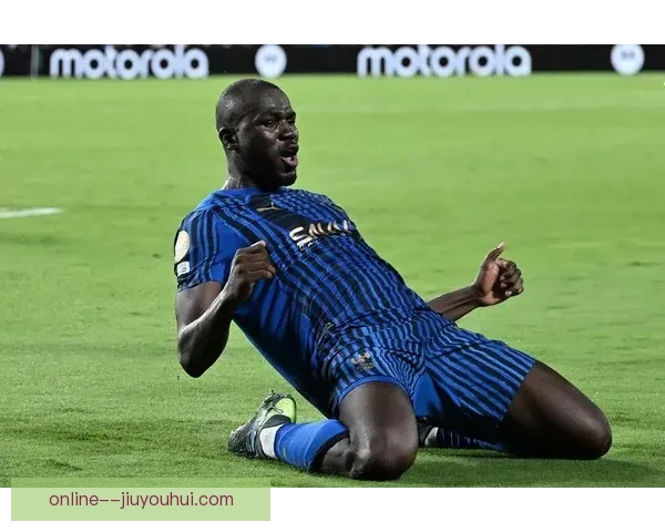 以不败话登顶沙特联赛冠军利雅得新月书写王朝新篇章震撼亚洲足坛